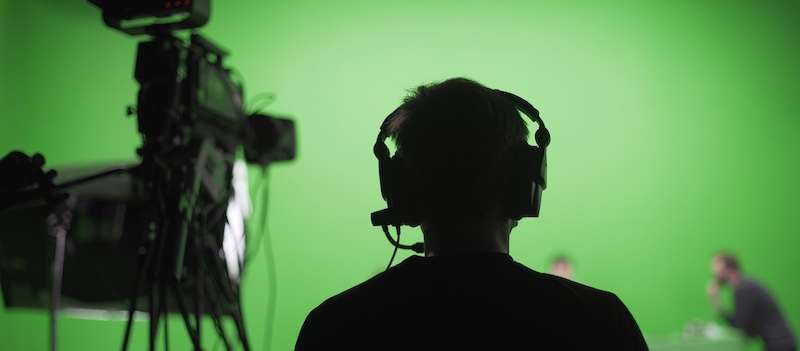 Pros and Cons of Green Screens in Video Production